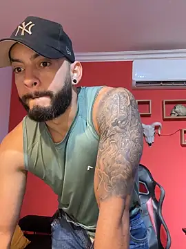 Snapshot of Mike_savage3 chatting on November 28, 2025, 12:49 pm Mike savage3 online show from November 28, 2025, 12:49 pm