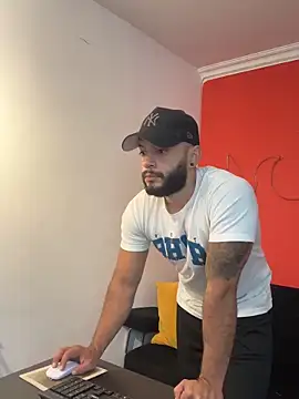 Snapshot of Mike_savage3 chatting on March 22, 2026, 12:07 pm Mike savage3 online show from March 22, 2026, 12:07 pm