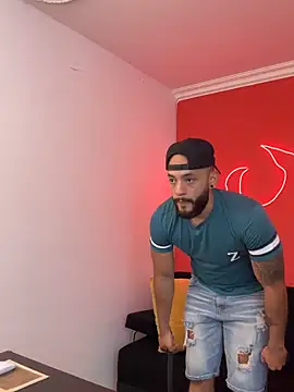 Snapshot of Mike_savage3 chatting on April 7, 2026, 12:18 pm Mike savage3 online show from April 7, 2026, 12:18 pm