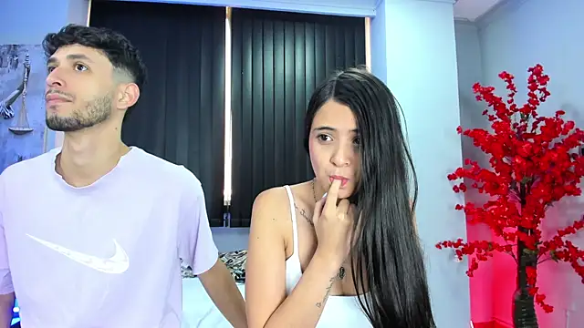 Snapshot of dracke_and_zara chatting on April 10, 2026, 12:34 pm dracke and zara online show from April 10, 2026, 12:34 pm