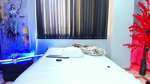 Snapshot of dracke_and_zara chatting on March 7, 2026, 1:05 pm dracke and zara online show from March 7, 2026, 1:05 pm