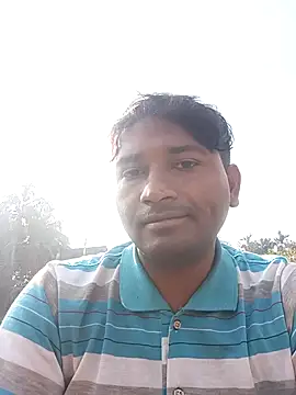 handsome12345  online show from January 10, 2026, 4:19 am