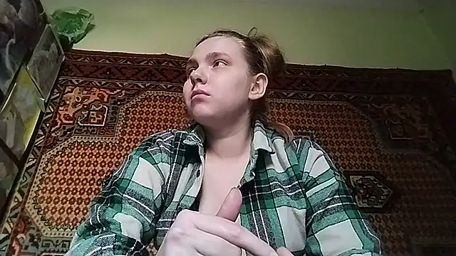 KikiBang online show from February 28, 2026, 10:04 am