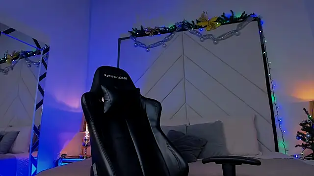 Snapshot of Ostin_Saints chatting on December 14, 2025, 4:01 pm Ostin Saints online show from December 14, 2025, 4:01 pm