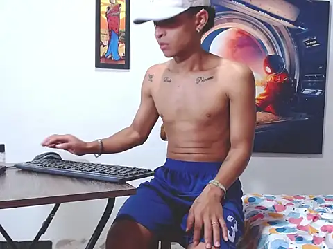 Snapshot of crissex3 chatting on March 11, 2026, 2:00 pm crissex3 online show from March 11, 2026, 2:00 pm