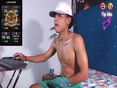 Snapshot of crissex3 chatting on March 14, 2026, 12:11 pm crissex3 online show from March 14, 2026, 12:11 pm