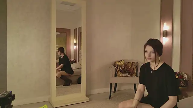 Snapshot of LilyLevine chatting on December 5, 2025, 6:34 am LilyLevine online show from December 5, 2025, 6:34 am