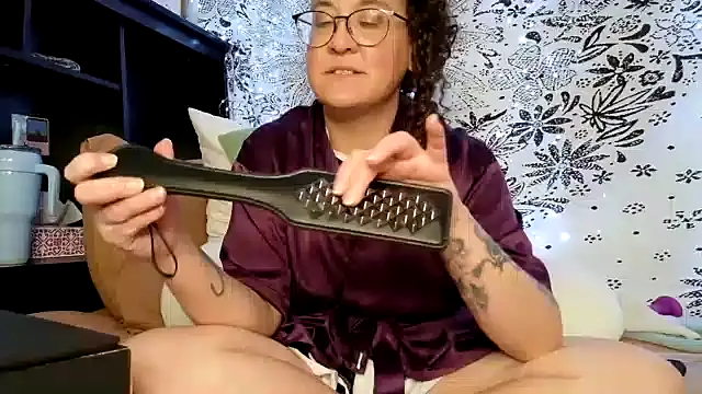 Snapshot of sareberr420 chatting on April 19, 2026, 2:29 pm sareberr420 online show from April 19, 2026, 2:29 pm
