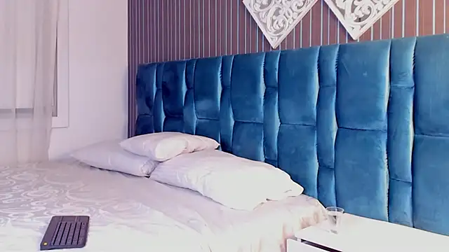 Snapshot of DaimondJohnson chatting on December 5, 2025, 8:17 pm DaimondJohnson online show from December 5, 2025, 8:17 pm