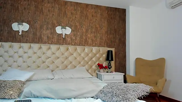 Snapshot of DaimondJohnson chatting on January 9, 2026, 8:38 pm DaimondJohnson online show from January 9, 2026, 8:38 pm