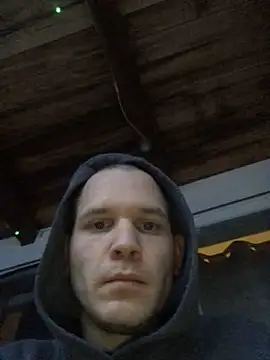 Snapshot of Spielzeugtwink chatting on February 6, 2026, 4:14 pm Spielzeugtwink online show from February 6, 2026, 4:14 pm