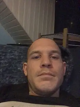 Spielzeugtwink online show from March 12, 2026, 10:58 pm