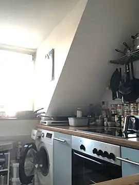 Snapshot of Spielzeugtwink chatting on November 22, 2025, 1:10 pm Spielzeugtwink online show from November 22, 2025, 1:10 pm