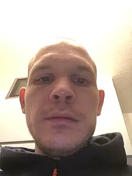 Snapshot of Spielzeugtwink chatting on November 27, 2025, 10:32 pm Spielzeugtwink online show from November 27, 2025, 10:32 pm