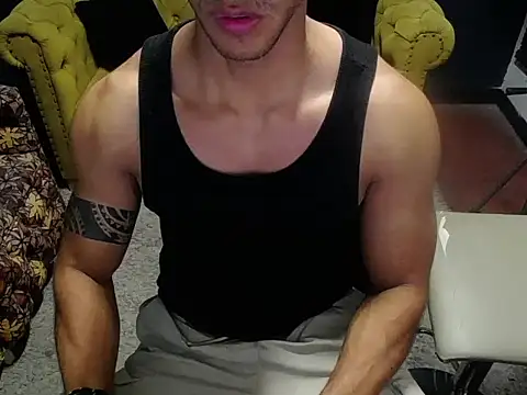 Snapshot of tayler_luke chatting on December 20, 2025, 1:08 am tayler luke online show from December 20, 2025, 1:08 am