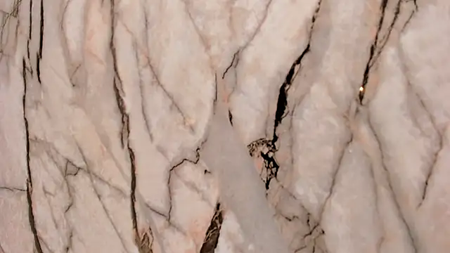 CHERRY  SWEET  online show from November 22, 2025, 11:31 am