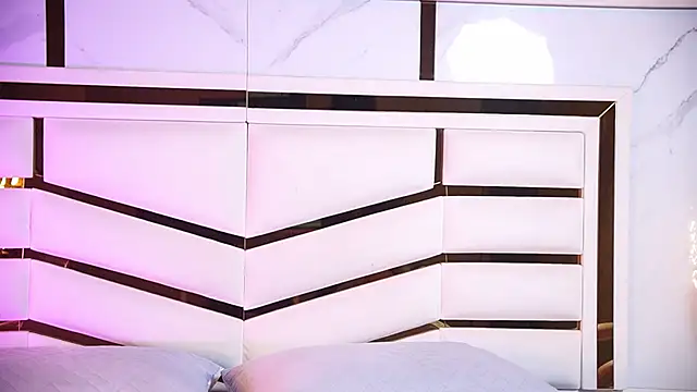 Snapshot of luciana_agudelo chatting on February 14, 2026, 7:14 pm luciana agudelo online show from February 14, 2026, 7:14 pm