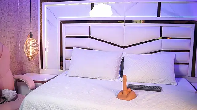 Snapshot of luciana_agudelo chatting on December 20, 2025, 7:50 pm luciana agudelo online show from December 20, 2025, 7:50 pm