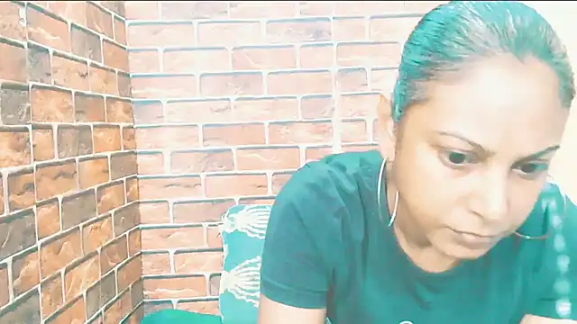 Snapshot of indian_spice_girl chatting on May 25, 2026, 7:07 am indian spice girl online show from May 25, 2026, 7:07 am