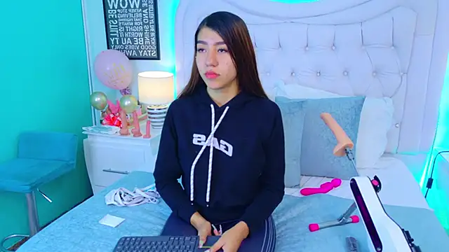 ViolettFrosst online show from November 28, 2025, 8:42 pm