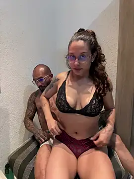 Snapshot of CasalBris4 chatting on February 22, 2026, 12:13 am CasalBris4 online show from February 22, 2026, 12:13 am