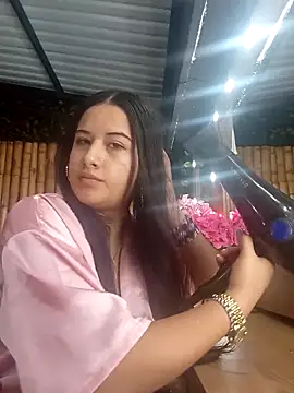 Snapshot of Kasandrajones__ chatting on November 27, 2025, 4:18 pm Kasandrajones online show from November 27, 2025, 4:18 pm