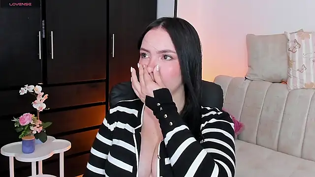 Snapshot of Lauren_nicole chatting on March 31, 2026, 1:57 pm Lauren nicole online show from March 31, 2026, 1:57 pm