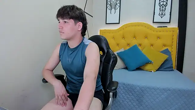 Snapshot of JakeSummer_ chatting on February 18, 2026, 7:21 pm JakeSummer online show from February 18, 2026, 7:21 pm