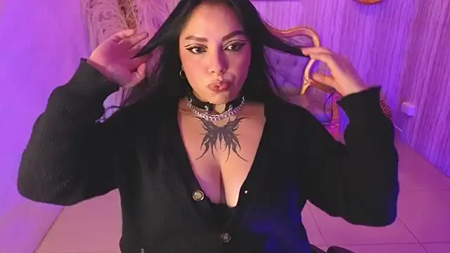 Snapshot of lexie_s chatting on December 16, 2025, 8:13 pm lexie s online show from December 16, 2025, 8:13 pm