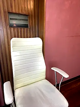 Snapshot of KyliePinkk_ chatting on November 27, 2025, 1:39 am KyliePinkk online show from November 27, 2025, 1:39 am