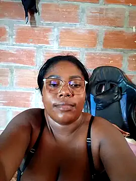 Snapshot of nani_will chatting on February 18, 2026, 7:54 pm nani will online show from February 18, 2026, 7:54 pm