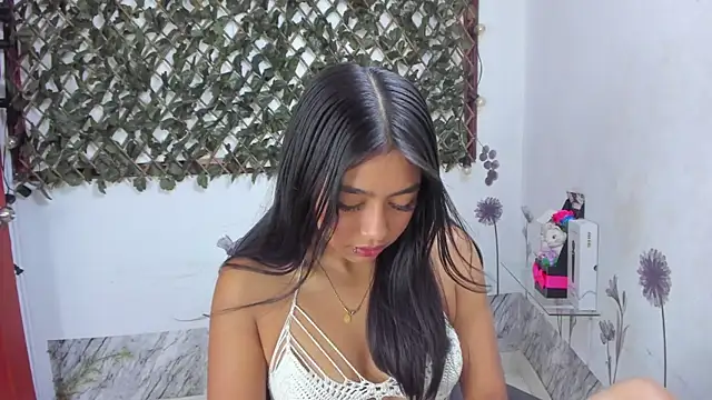 Snapshot of NaommiCampbell chatting on November 23, 2025, 7:24 pm NaommiCampbell online show from November 23, 2025, 7:24 pm