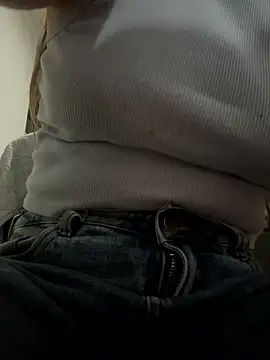 Little  Danni1 online show from January 11, 2026, 10:27 pm