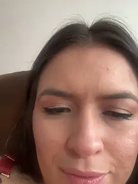 Little  Danni1 online show from April 12, 2026, 10:46 pm