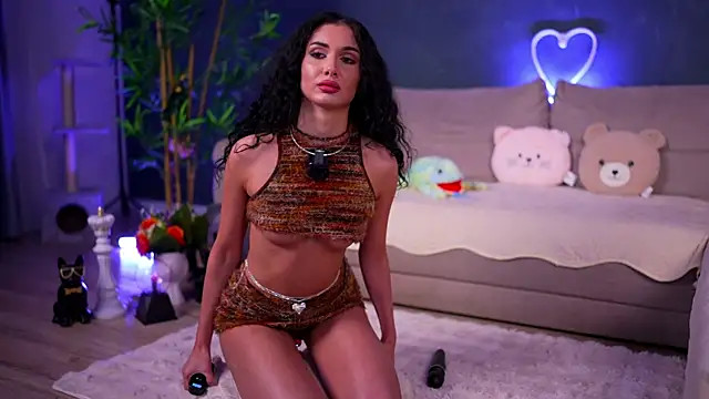 AlessiaDebbie online show from May 14, 2026, 8:06 pm