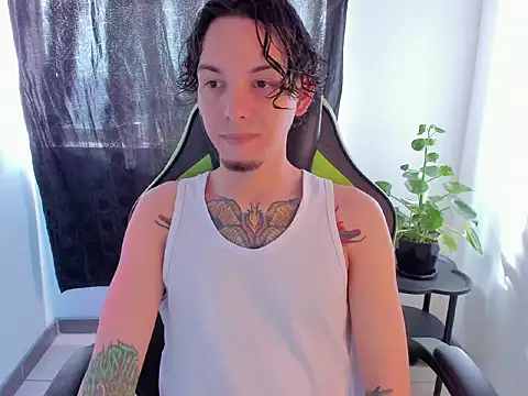 Snapshot of alessandro_garcia chatting on November 29, 2025, 1:22 pm alessandro garcia online show from November 29, 2025, 1:22 pm