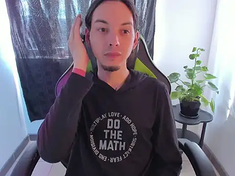 Snapshot of alessandro_garcia chatting on November 27, 2025, 1:22 pm alessandro garcia online show from November 27, 2025, 1:22 pm