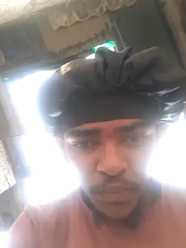 Eezxxx online show from March 17, 2026, 1:25 pm