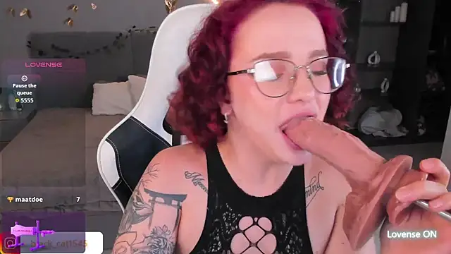 Snapshot of kittyhardfucks chatting on June 20, 2026, 10:31 am kittyhardfucks online show from June 20, 2026, 10:31 am