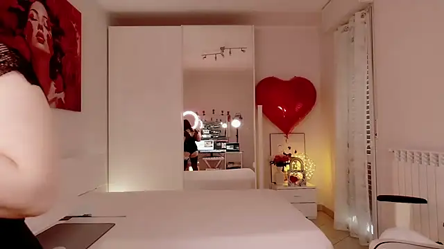 FlirtyFox  online show from February 21, 2026, 3:25 pm