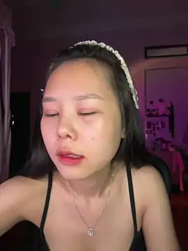 Snapshot of Kiee-lee chatting on July 29, 2026, 3:00 pm Kiee-lee online show from July 29, 2026, 3:00 pm