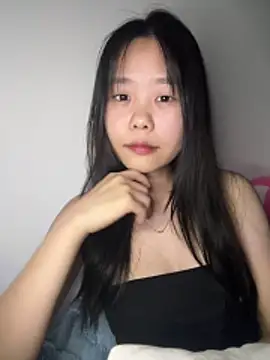 Snapshot of Kiee-lee chatting on March 18, 2026, 2:19 pm Kiee-lee online show from March 18, 2026, 2:19 pm