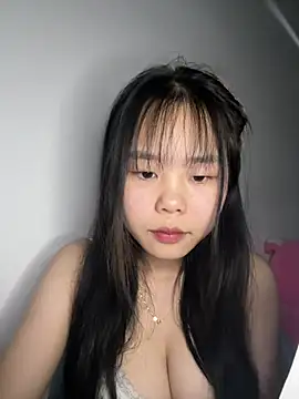 Snapshot of Kiee-lee chatting on March 5, 2026, 5:42 pm Kiee-lee online show from March 5, 2026, 5:42 pm