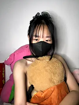 Snapshot of Kiee-lee chatting on December 18, 2025, 5:50 pm Kiee-lee online show from December 18, 2025, 5:50 pm