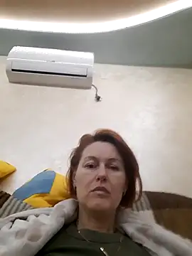 Snapshot of LanaOlbenst chatting on December 4, 2025, 2:38 pm LanaOlbenst online show from December 4, 2025, 2:38 pm