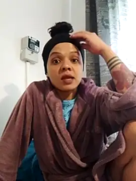 Snapshot of Cadence28 chatting on November 28, 2025, 7:08 am Cadence28 online show from November 28, 2025, 7:08 am