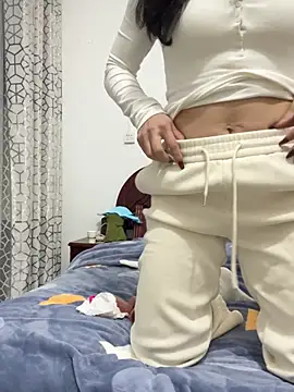 mitao xx online show from February 15, 2026, 1:43 pm