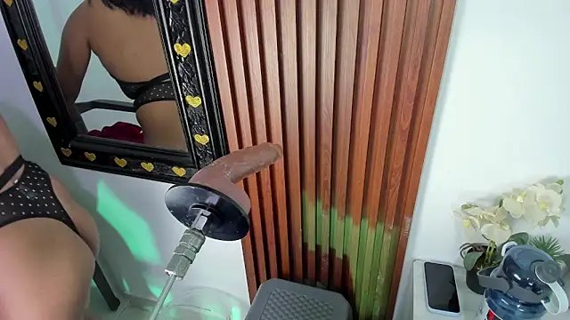 Latina candy01 online show from January 8, 2026, 7:31 pm