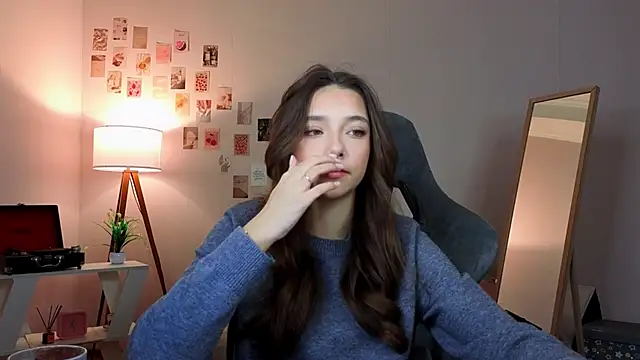 Snapshot of Vexorine chatting on January 13, 2026, 7:07 pm Vexorine online show from January 13, 2026, 7:07 pm