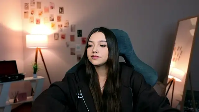 Snapshot of Vexorine chatting on February 22, 2026, 7:26 pm Vexorine online show from February 22, 2026, 7:26 pm